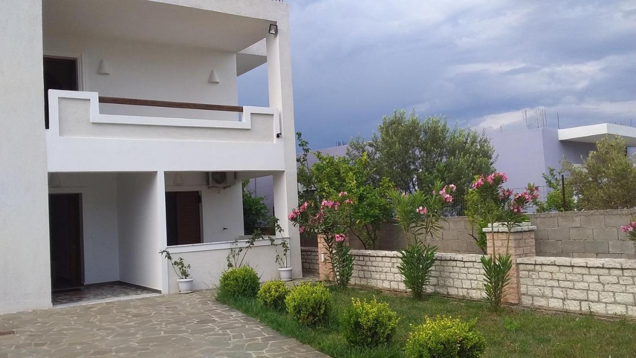 Mihal Suites Sarandë Eksteriør billede