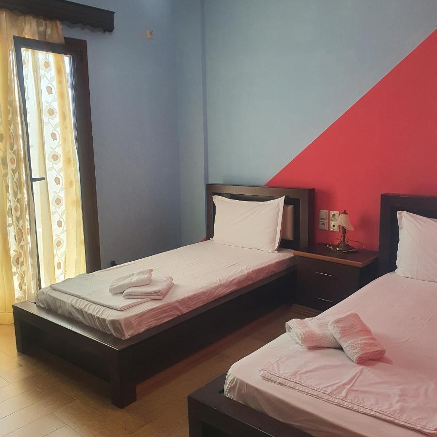 Mihal Suites Sarandë Eksteriør billede