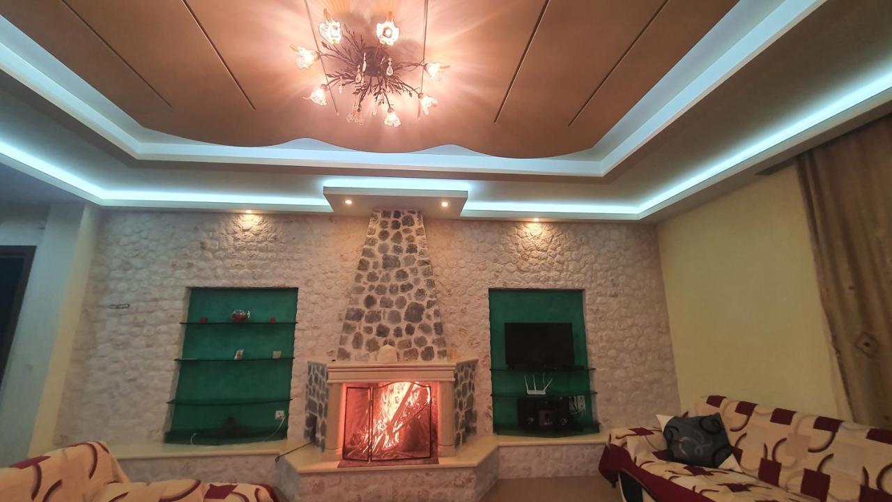 Mihal Suites Sarandë Eksteriør billede