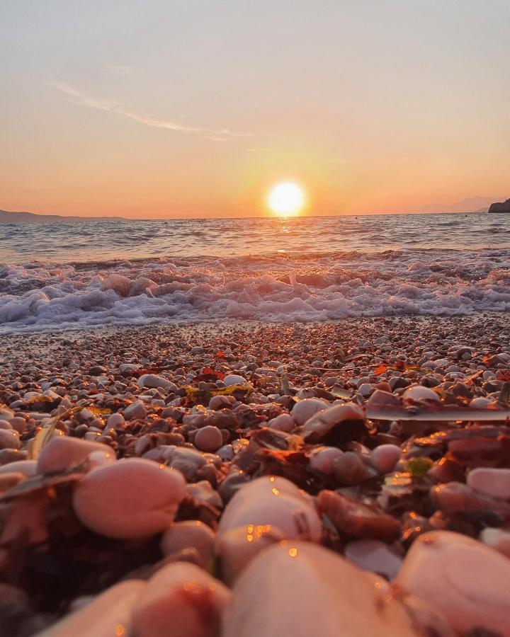 Mihal Suites Sarandë Eksteriør billede