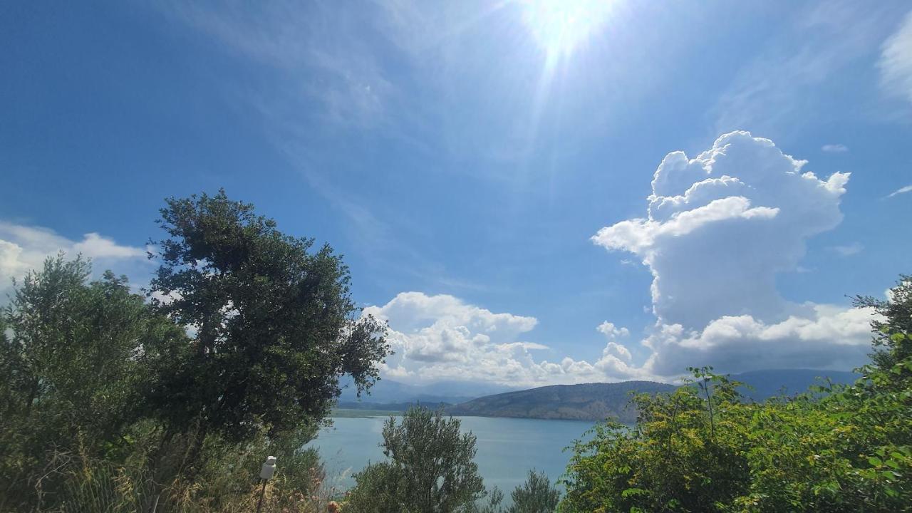 Mihal Suites Sarandë Eksteriør billede
