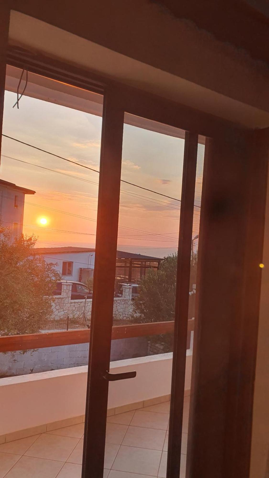 Mihal Suites Sarandë Eksteriør billede