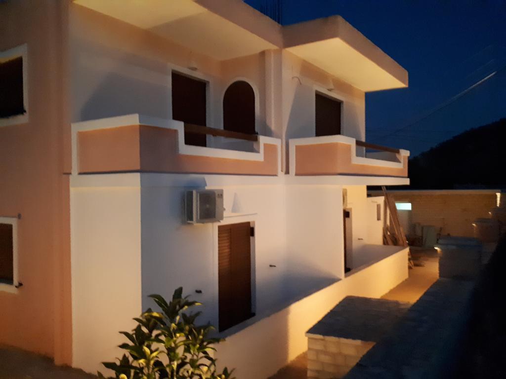 Mihal Suites Sarandë Værelse billede