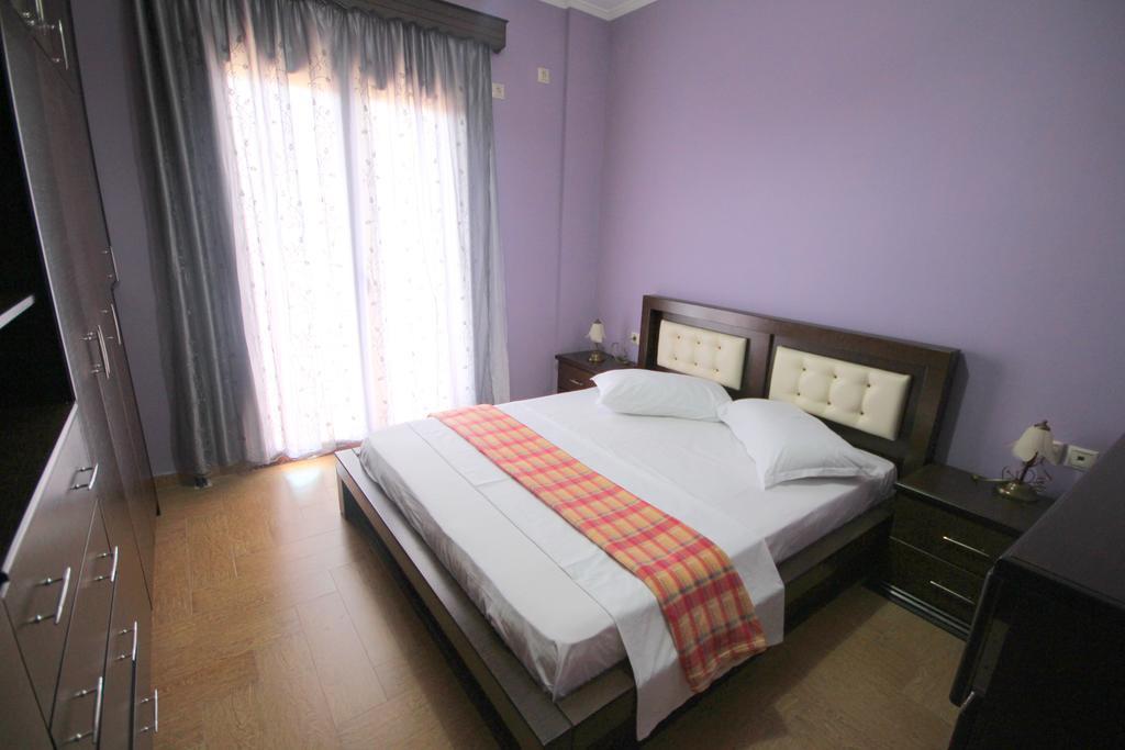 Mihal Suites Sarandë Eksteriør billede