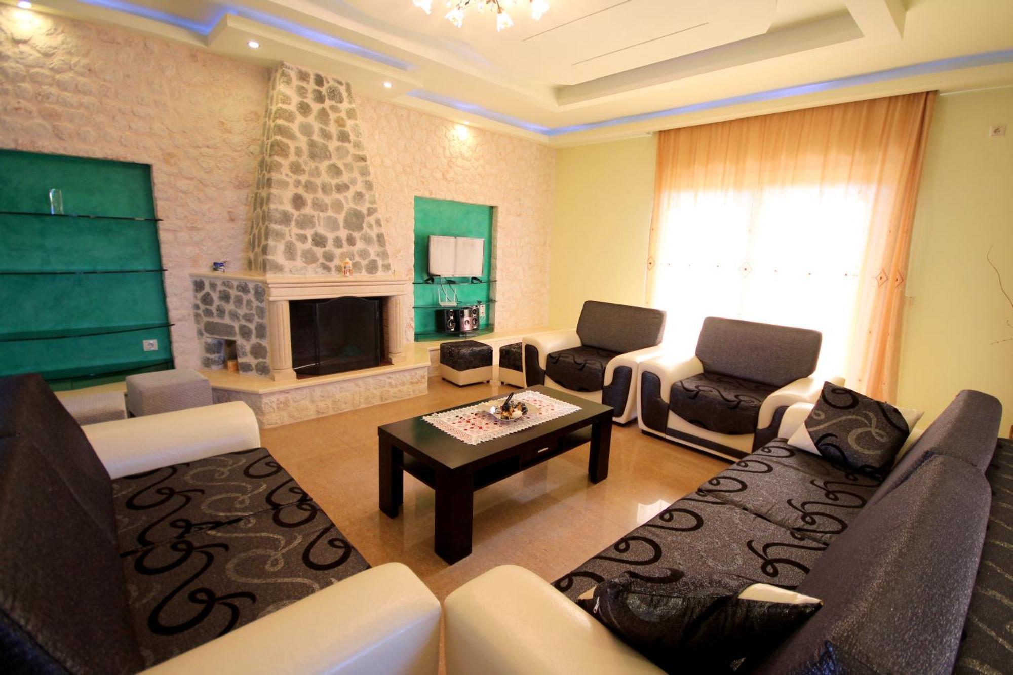 Mihal Suites Sarandë Eksteriør billede